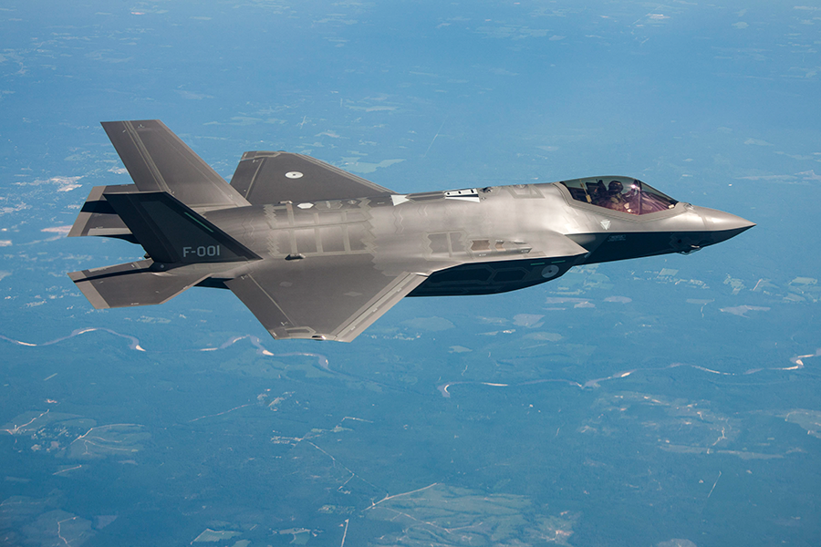 Lockheed Martin F-35 Lightning-II - Wikimedia Commons