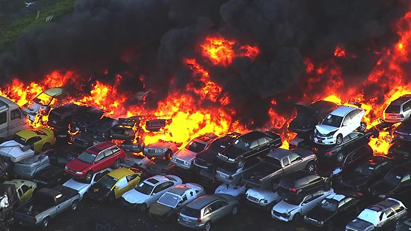 Bilbrand i Richmond, Kalifornien, 2016 - Foto: ABC 7News, KGO TV