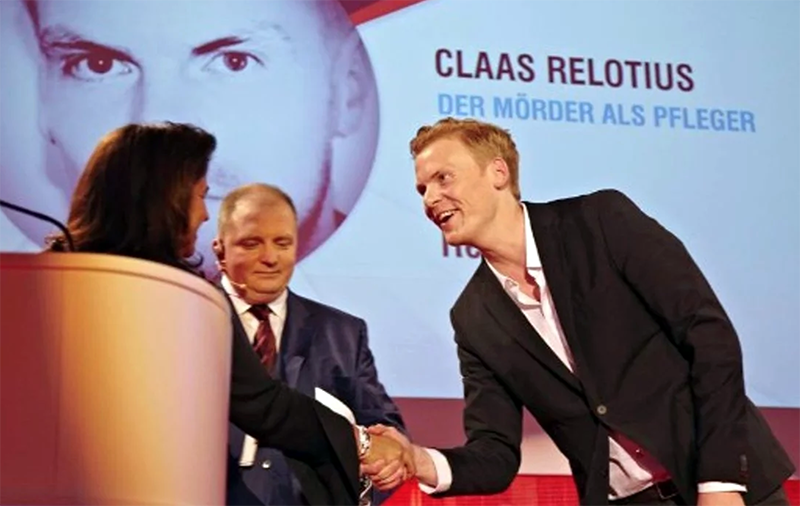 Claas Relotius receives his prize as CNN Journalist of the Year in 2014. Photo: CNN