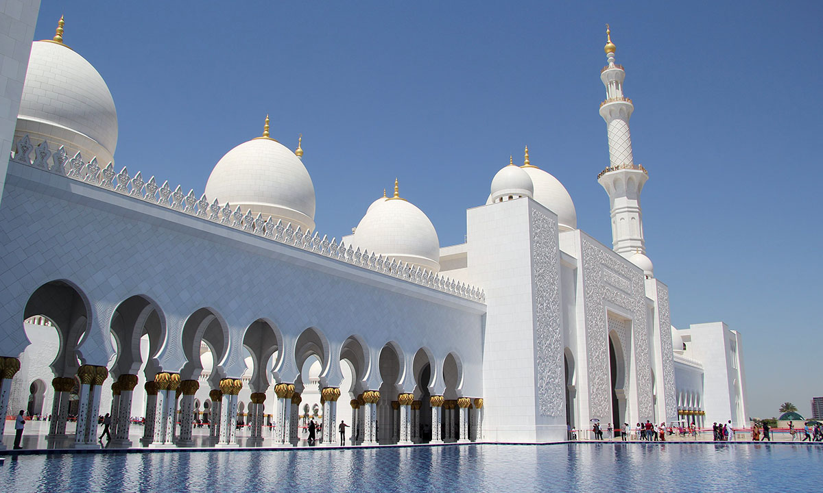 Sheikh Zayed Mosque Mosque. Foto: FritzDaCat. Licens: CC BY-SA 3.0, Wikimedia Commons