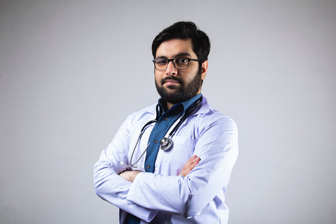 Läkare. Foto: Usman Yousaf. Licens: Unsplash.com