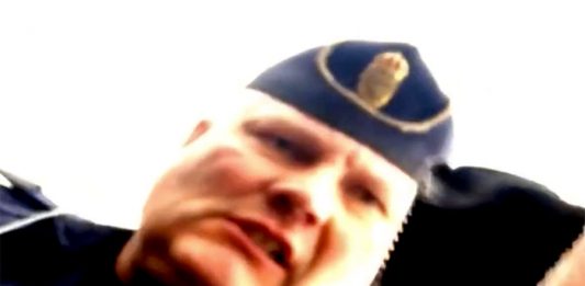 Västerås-polis, 23 sep 2021. Foto: Börje Peratt