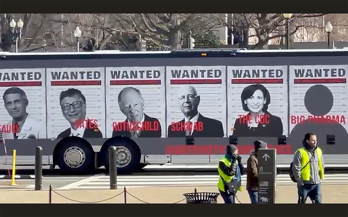 Buss i Washington DC med efterlysta personer anklagade för brott mot mänskligheten