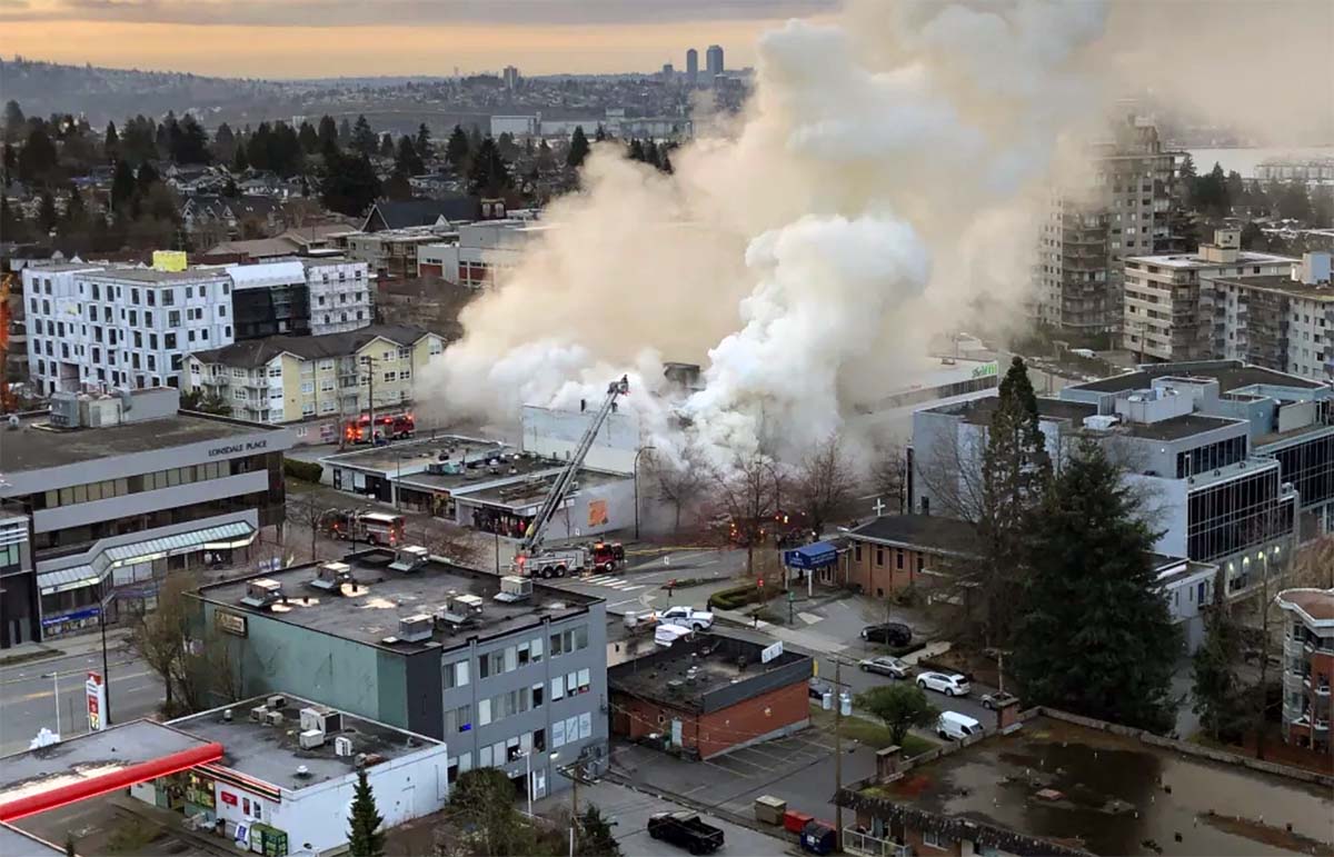 Frimutarloge i brand i Vancouver. Privat foto: Carol Reimer)