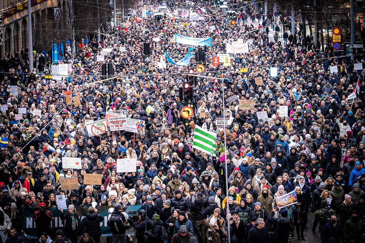 Demonstration mot vaccinpass i Stockholm