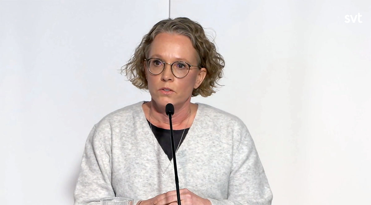 Britta Bjorkholm på Folkhälsomyndigheten. Bild från FHM:s video, 27 januari 2022