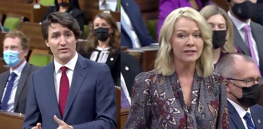 Justin Trudeau grillas av Candice Bergen den 8:e februari 2022. Foton: Ourcommons.ca