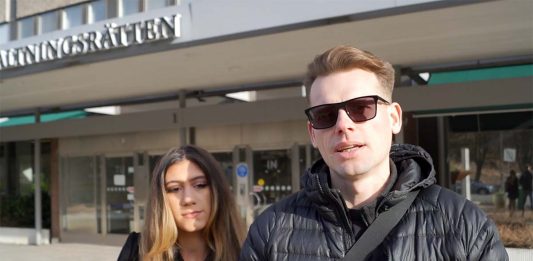 Natalie Jonsson och Max Winter, 8:e mars 2022. Foto: T. Sassersson, NewsVoice.se