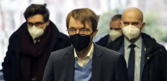 Tysklands hälsominister Karl Lauterbach, 2022. Foto: Blu-News.org. Licens: CC BY-NC-SA 4.0