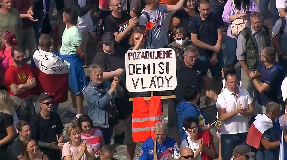 Protesterna mot regeringen i Prag, 6 sep 2022. Foto: TVP World