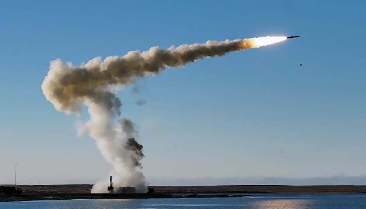 Rysk missil avfyras Foto: Ukrinform.ua