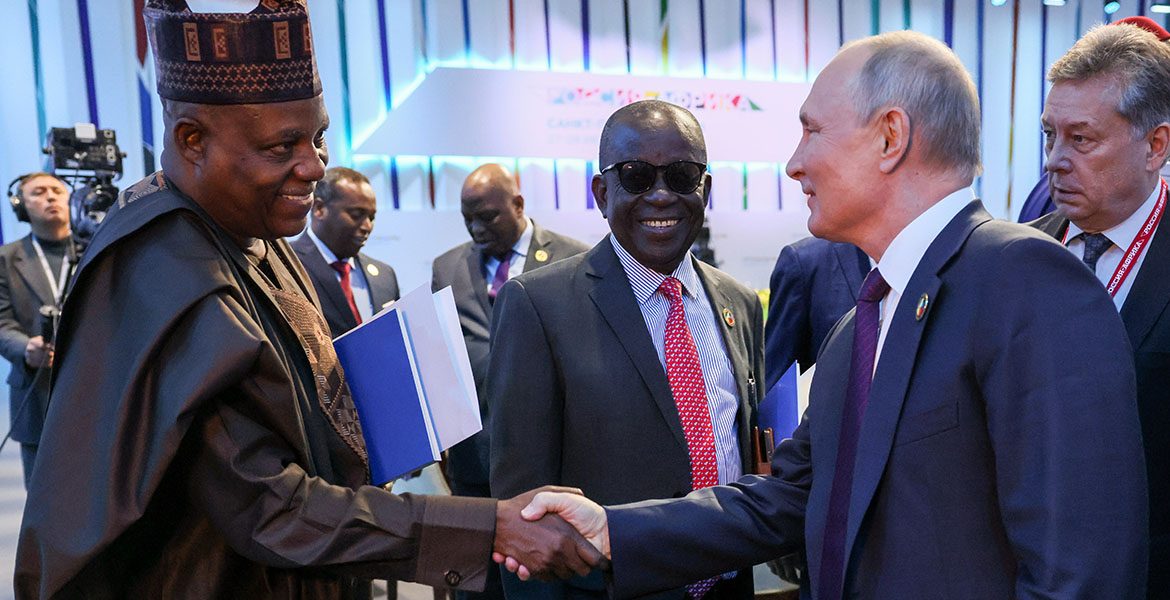 Vladimir Putin och Nigerias vicepresident Kashim Shettima.
