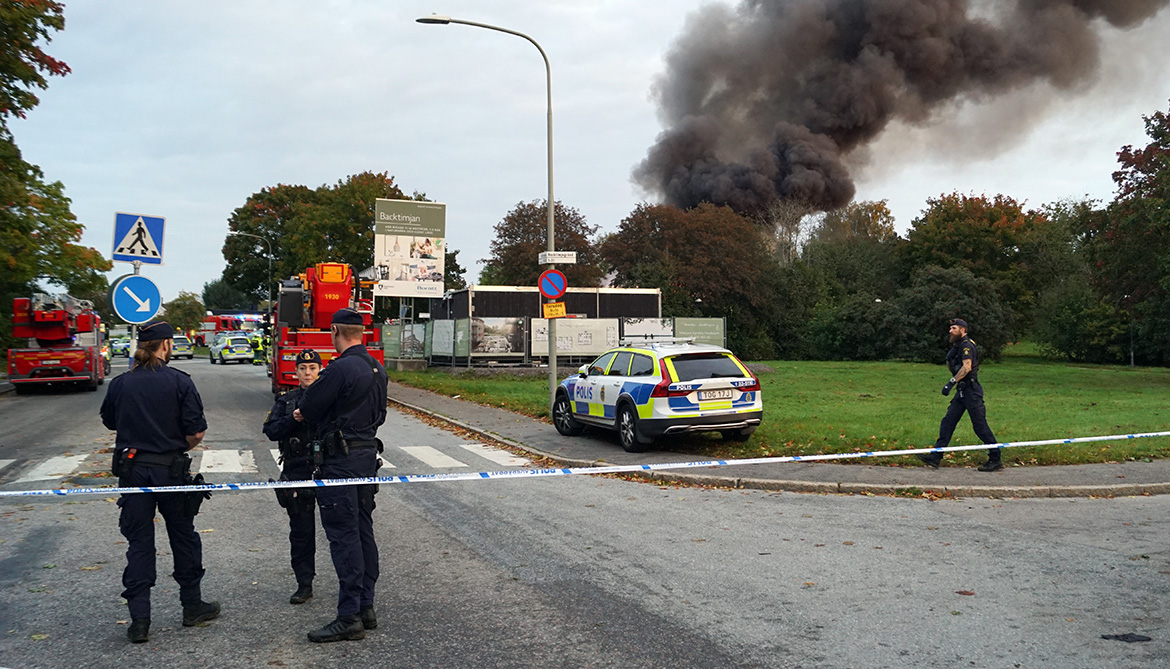 Bombdåd i Hässelby (Rädisvägen), 2 okt 2023. Foto: NewsVoice