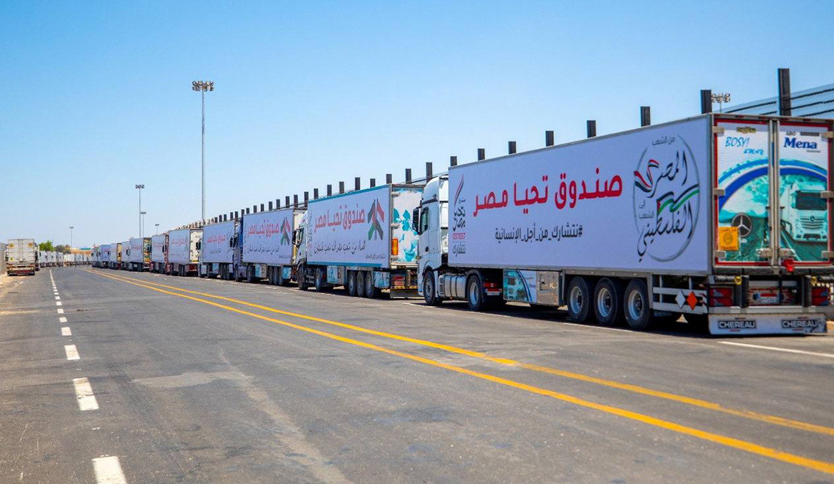 Lastbilar med stöd till Gaza. Bild: t.me/gazaaids