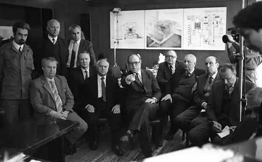 Hans Blix (mitten) som chef för AIEA i Tjernobyl 1986. 
