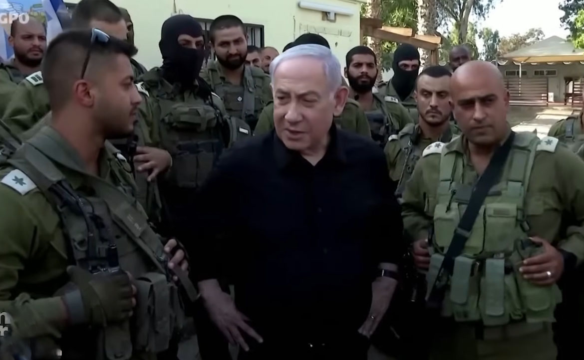 Netanyahu visits joint Jewish Bedouin army unit