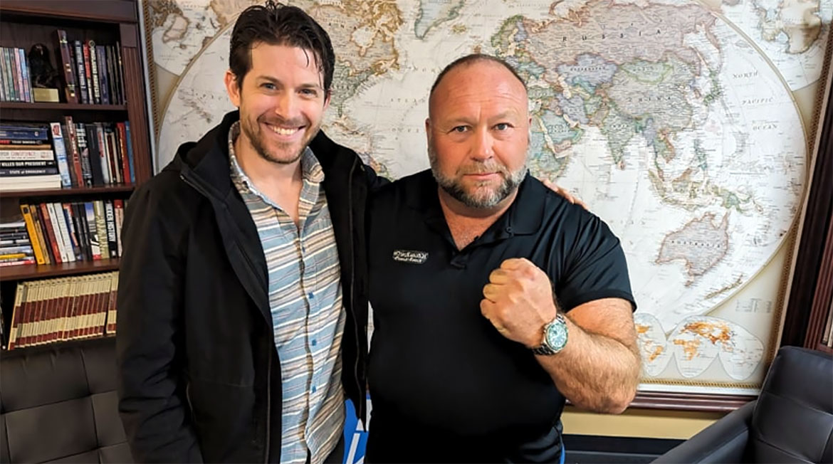Jamie White och Alex Jones