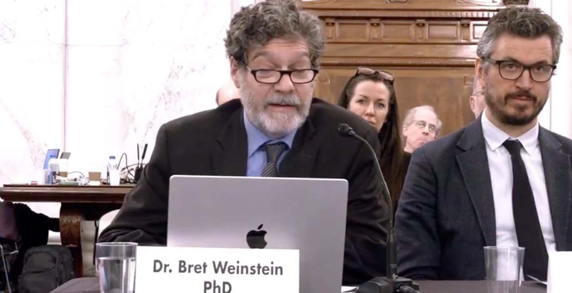 Dr Bret Weinstein och dr Mattias Desmet (th)