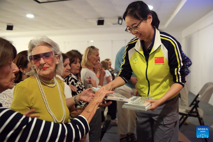 Zhou Wenting, a member of the 20th Chinese medical team Offers Free Traditional Chinese Healing