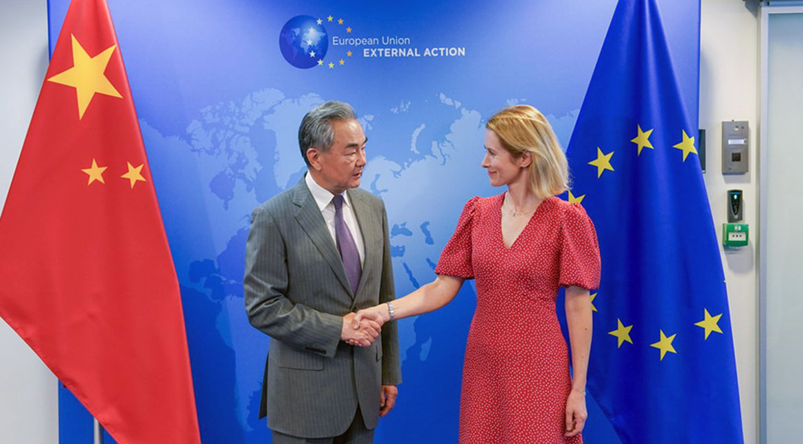 Chinese Foreign Minister Wang Yi and the EU’s High Representative for Foreign Affairs and Security Policy Kaja Kallas