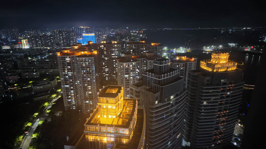 Zhanjian,g Miami of the East, Guangdong, China | Photo: T. Sassersson