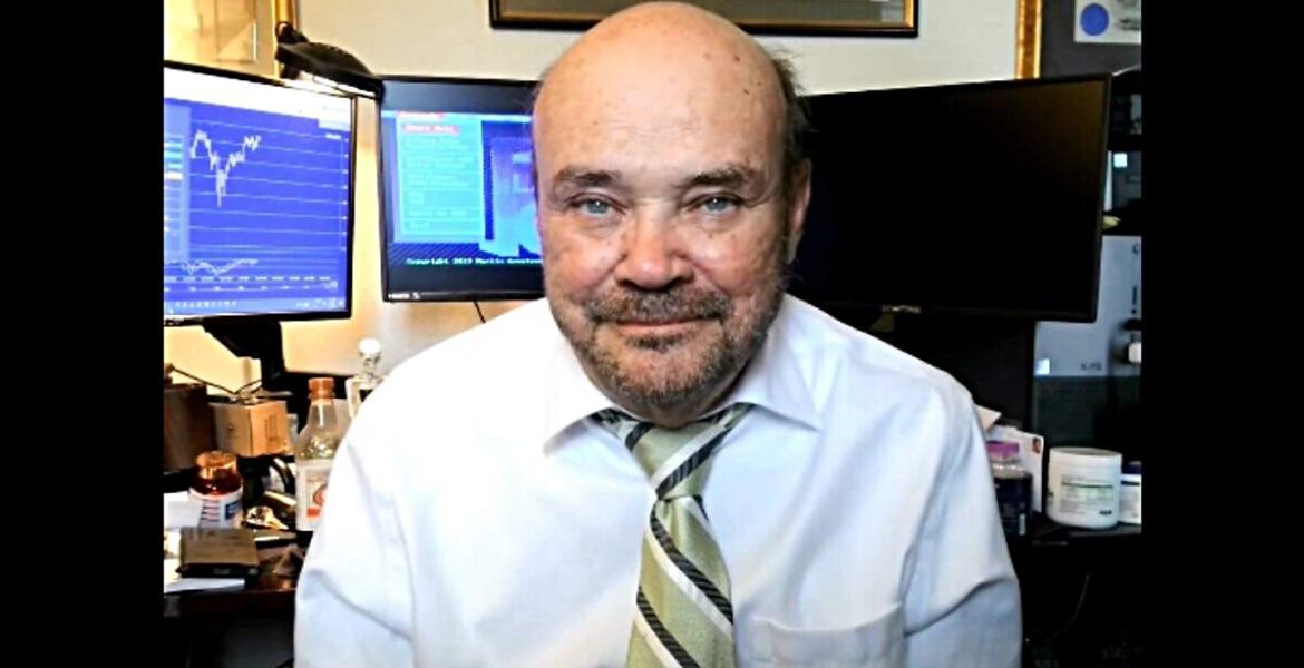 Martin Armstrong, 2025