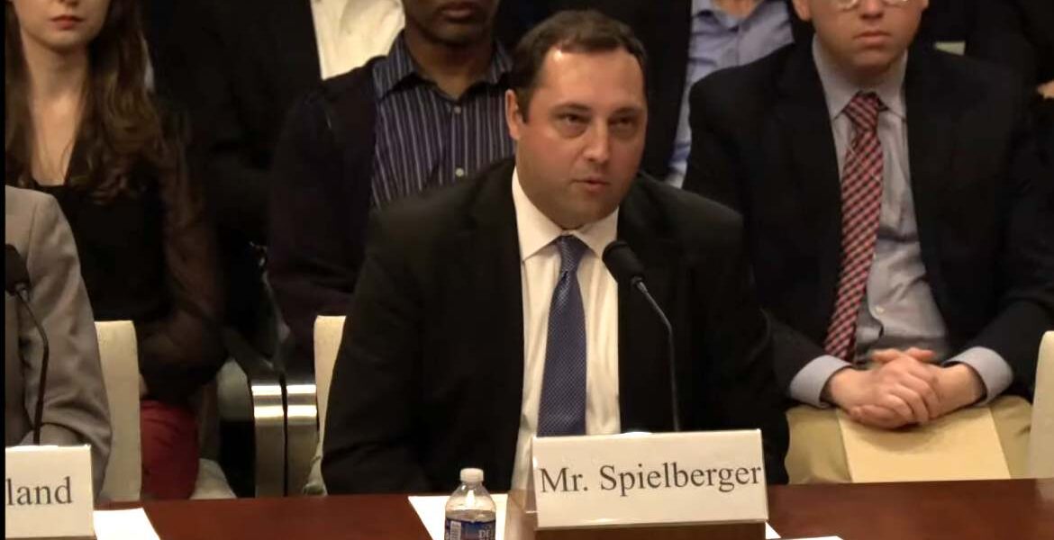 Mr Spielberger | Foto: Oversight Committee