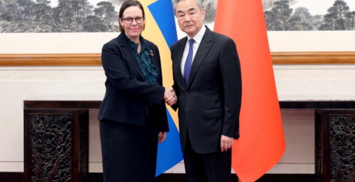 Utrikesminister Maria Malmer Stenergard och Kinas utrikesminister Wang