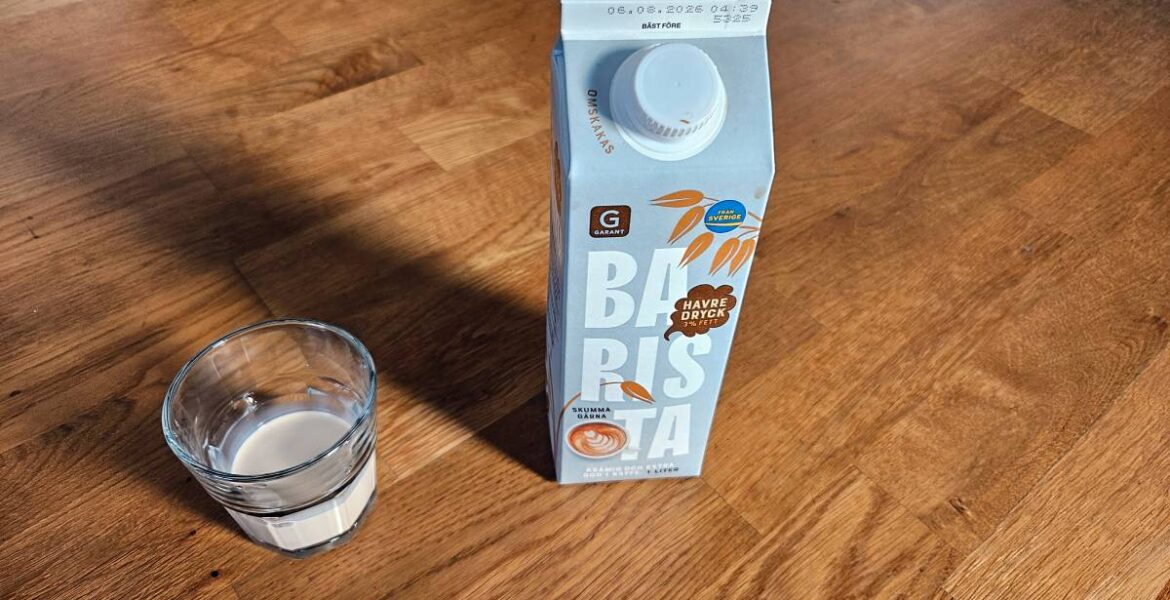 Havremjölk av märket Garant