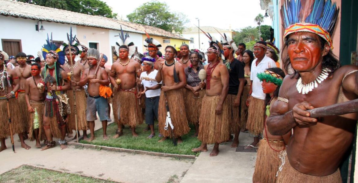 Indianer från Pataxo Ethina-stammen, Porto Seguros, Salvador, Bahia, Brasilien
