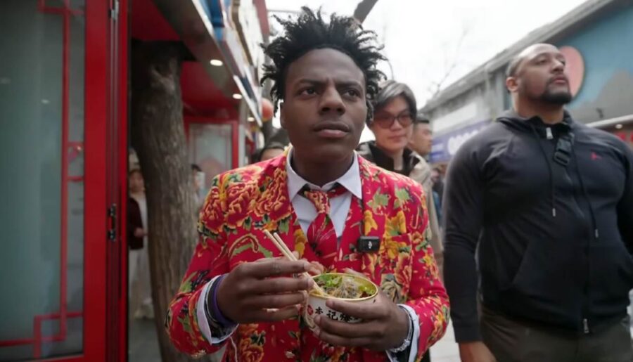 IShowspeed tries noodles