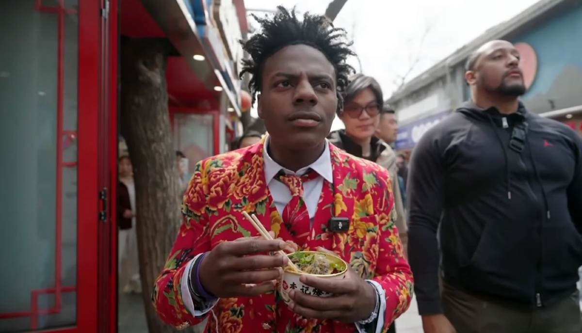 IShowspeed tries noodles