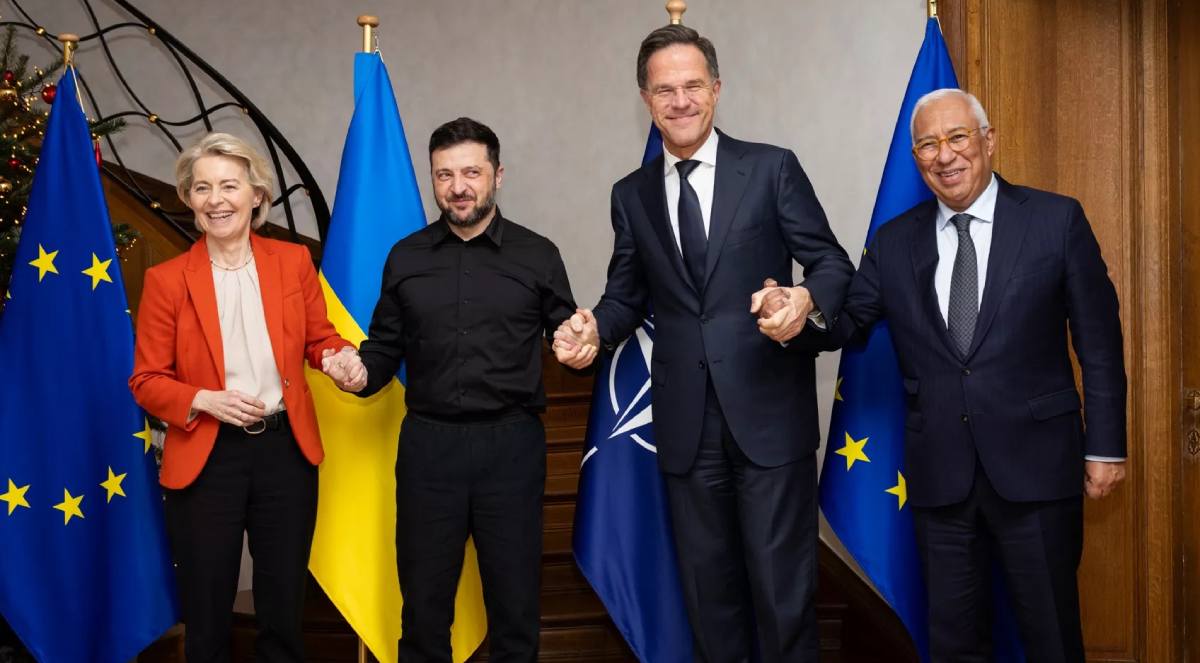 NATO:s generalsekreterare Mark Rutte, Ukrainas president Volodymyr Zelensky, Europeiska rådets ordförande António Costa och Europeiska kommissionens ordförande Ursula von der Leyen.