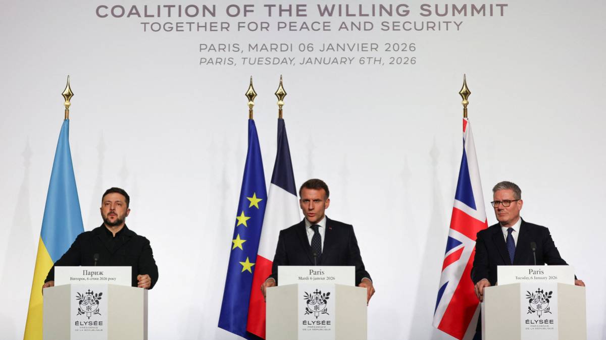 Ukraine's President Volodymyr Zelensky, France's President Emmanuel Macron and Britain's Prime Minister Keir Starmer deliver a press conference
