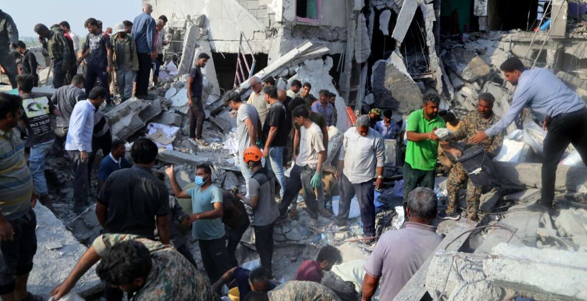 Shajare Tayyebeh school