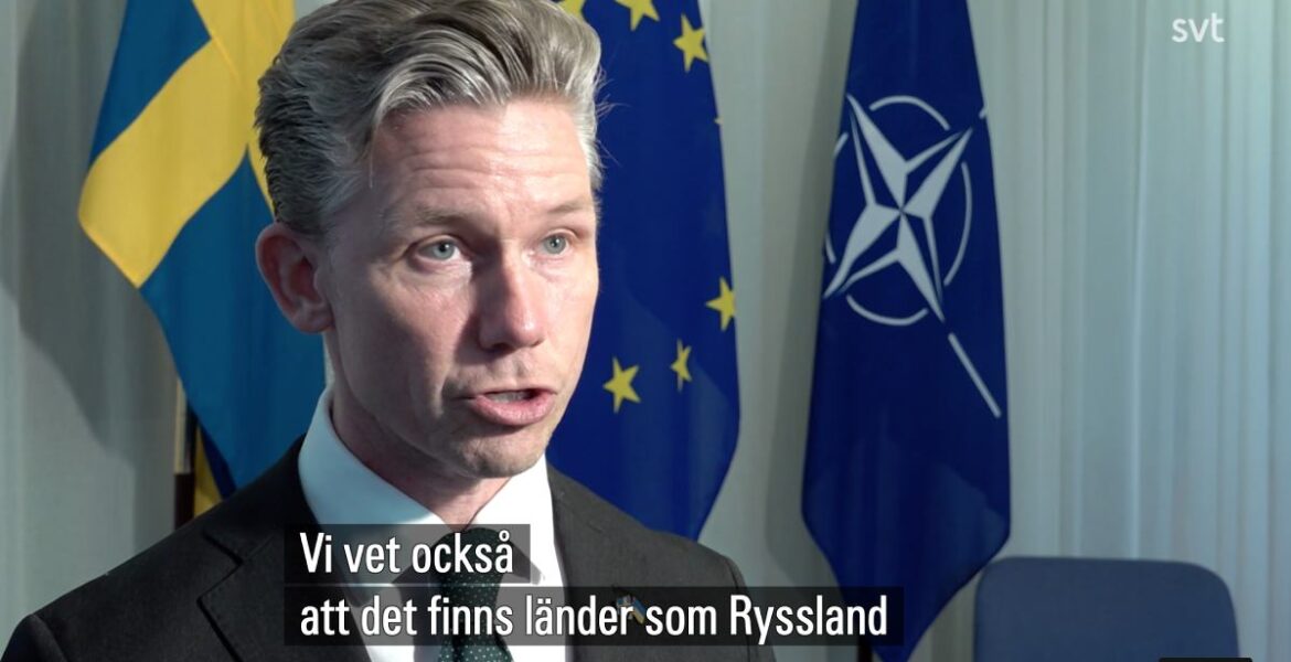 Försvarsminister Pål Jonson