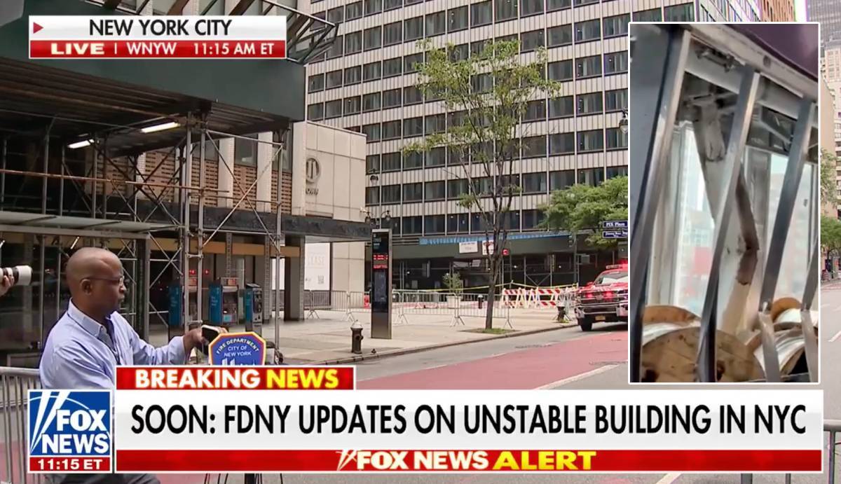 High-rise building in Manhattan falling apart