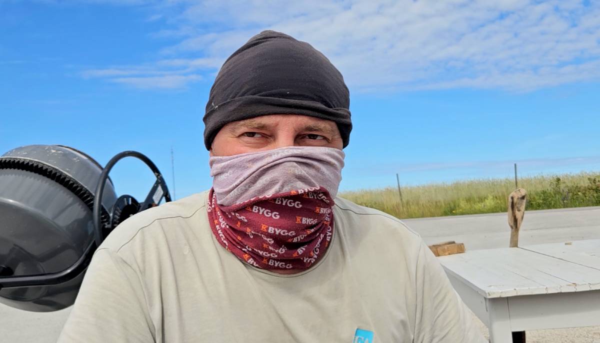 Ukrainian ‘Sergei’ wants to be rid of Zelensky | Photo: T. Sassersson, NewsVoice