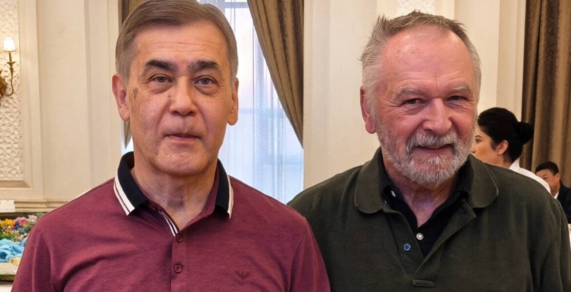 SCO Secretary-General Nurlan Yermekbayev and Eugene Doyle, journalist
