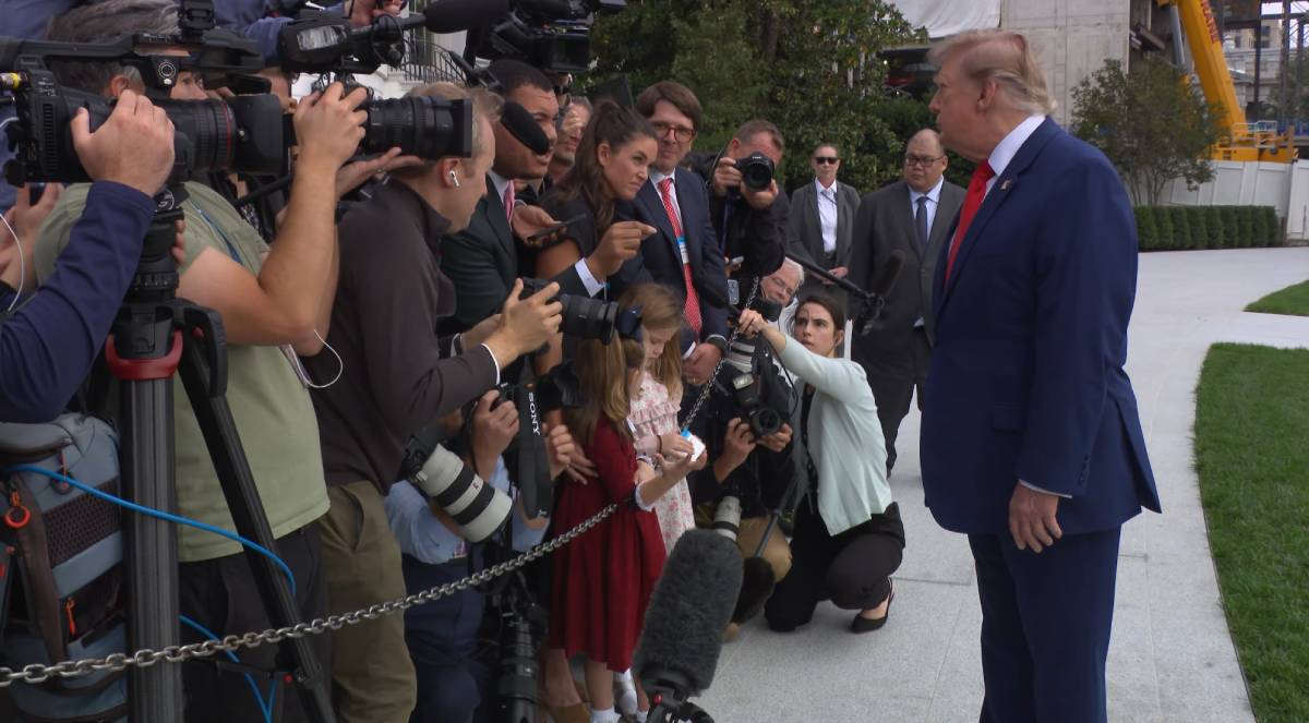 Trump håller presskonferens